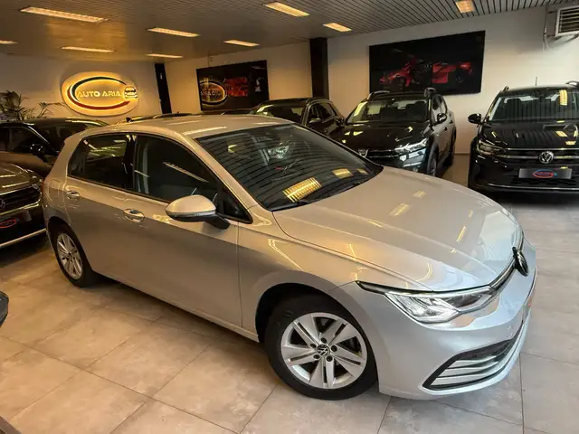 Volkswagen Golf view 6