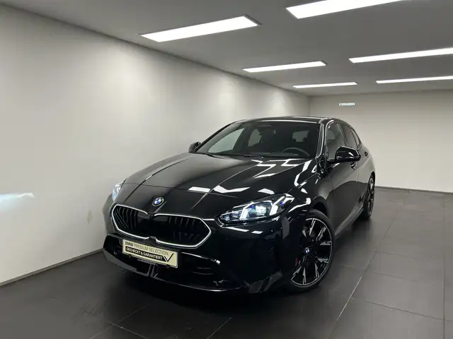 BMW 1 Series view 7