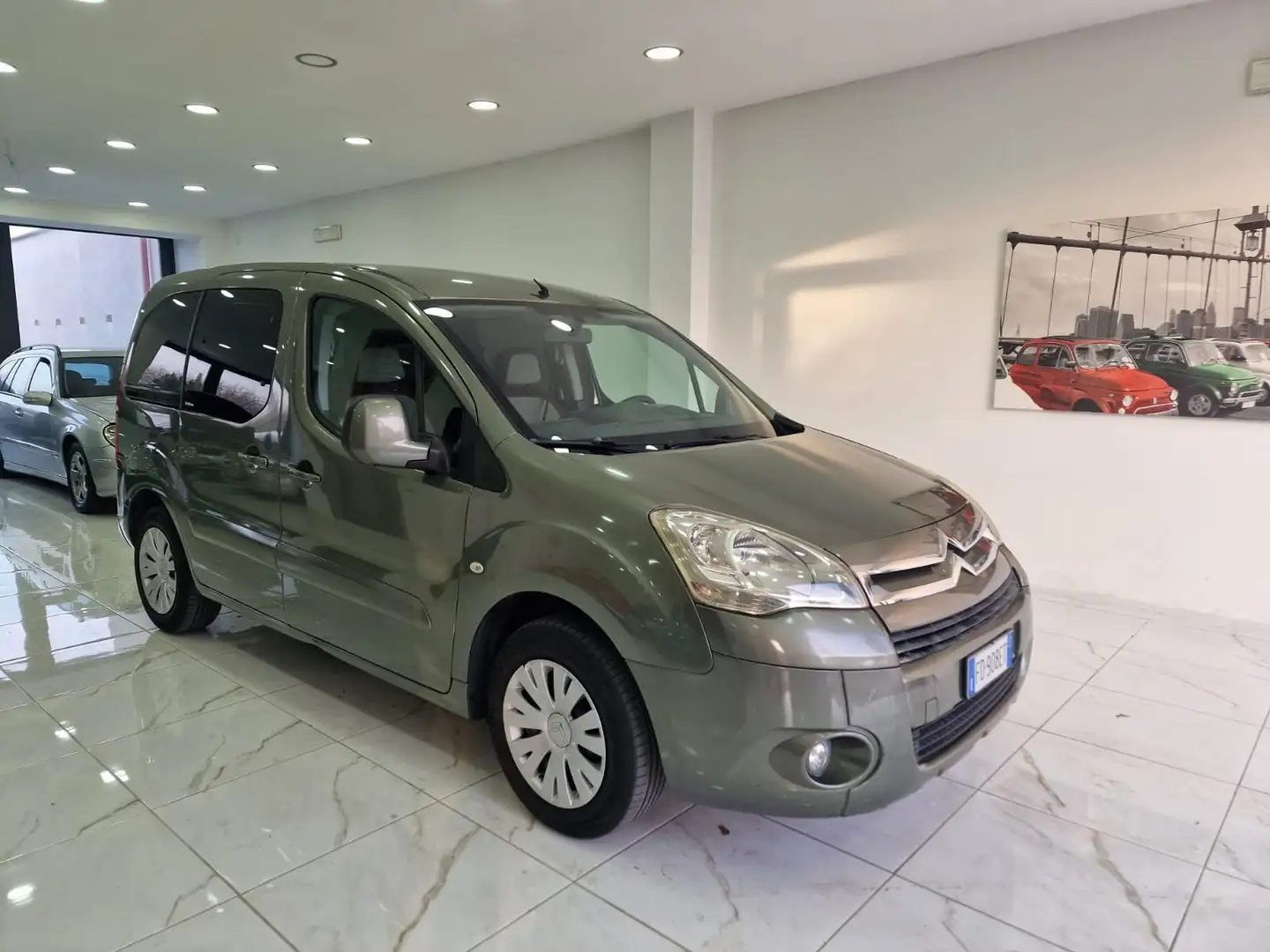 Citroen Berlingo 1.6 vti 16v m-space 95cv  GPL Grün - 1