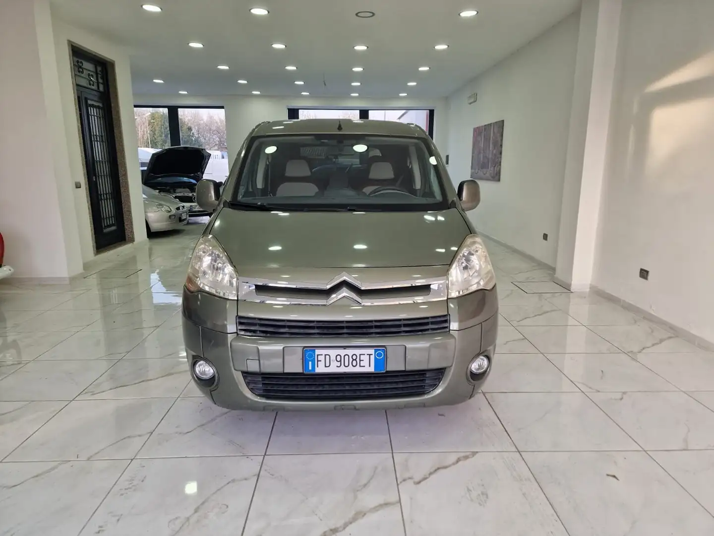 Citroen Berlingo 1.6 vti 16v m-space 95cv  GPL Grün - 2