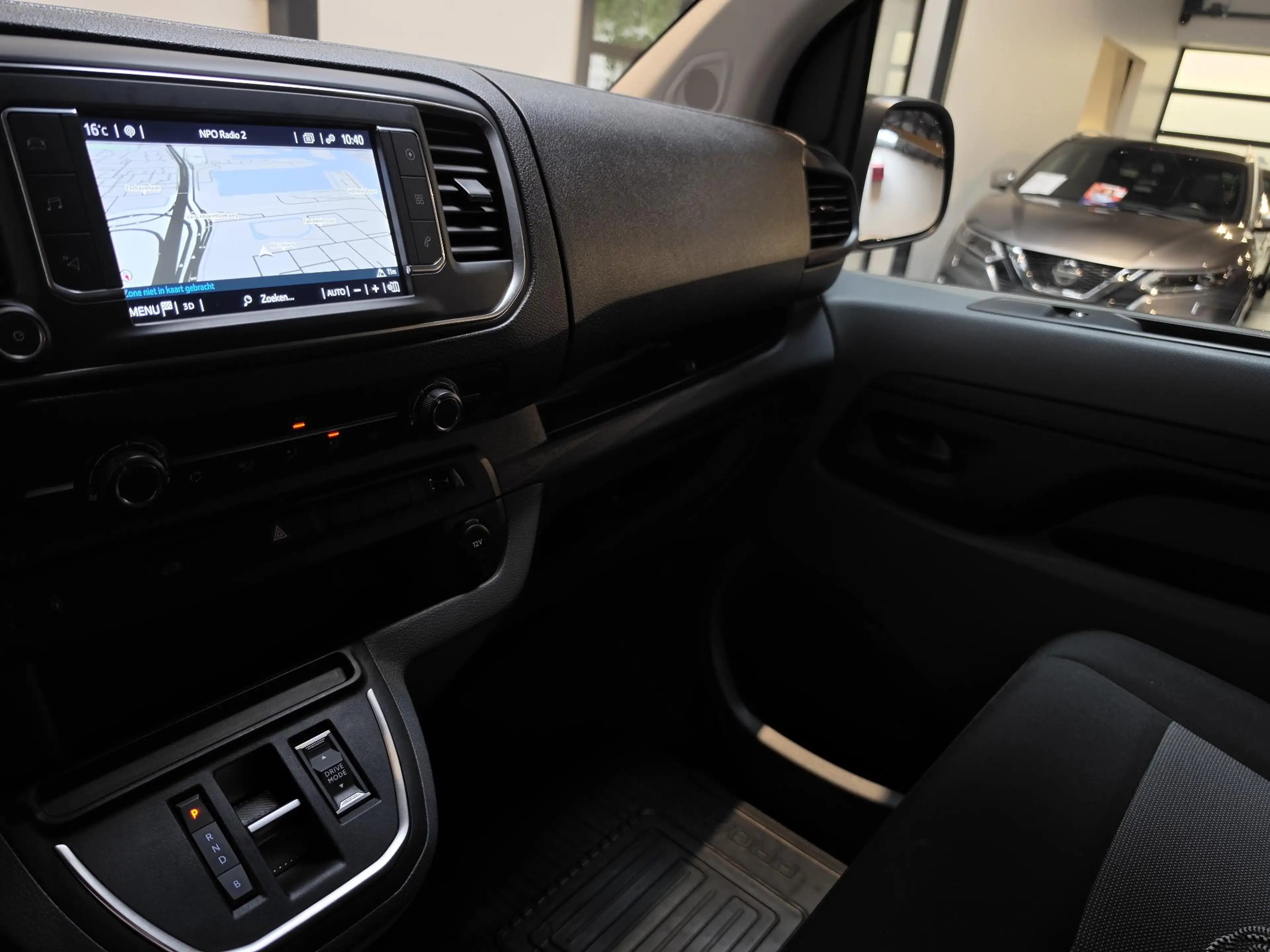 Toyota Proace Electric Compact Standard Range Live Apple Carplay — photo 14