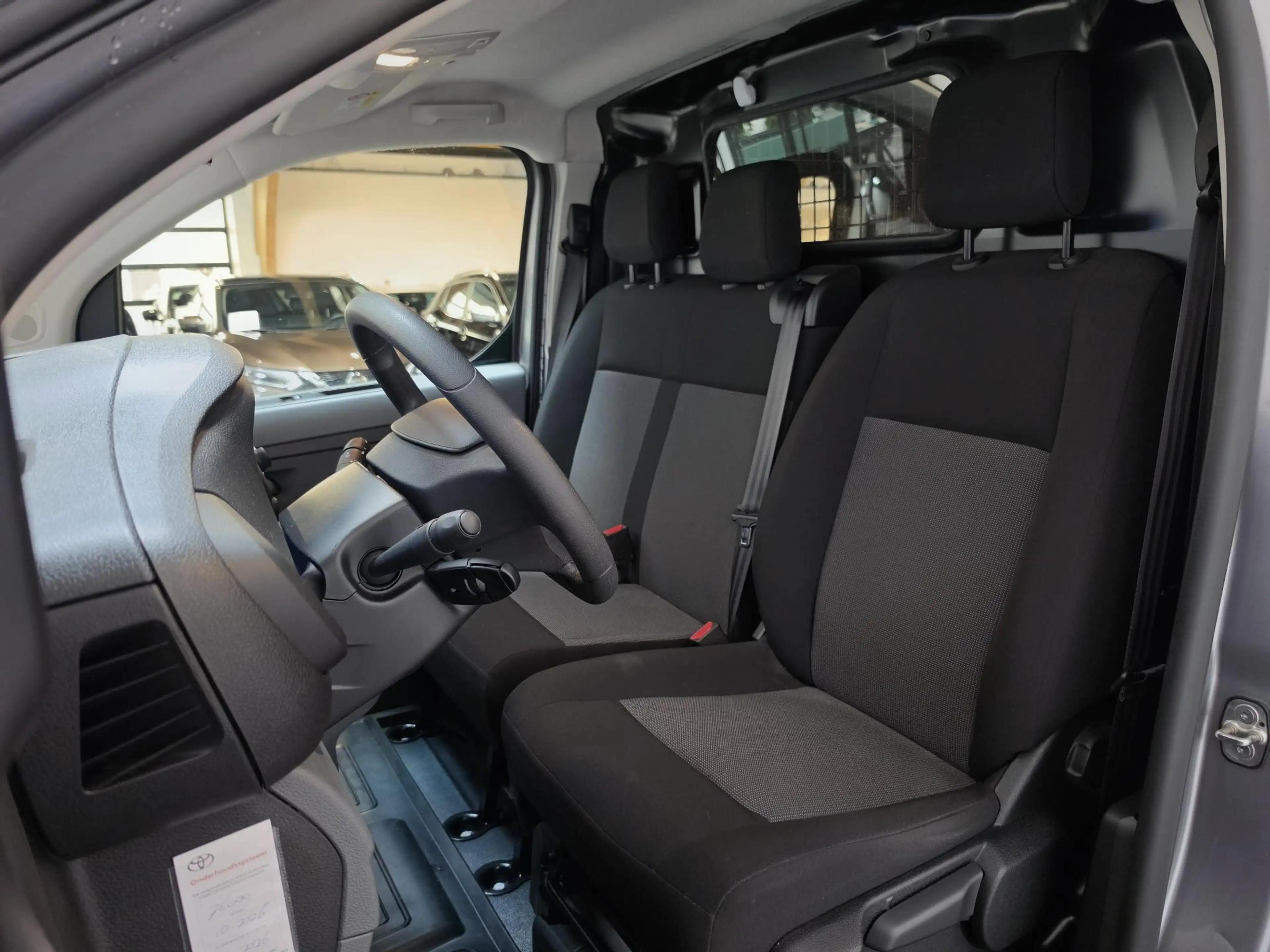 Toyota Proace Electric Compact Standard Range Live Apple Carplay — photo 12