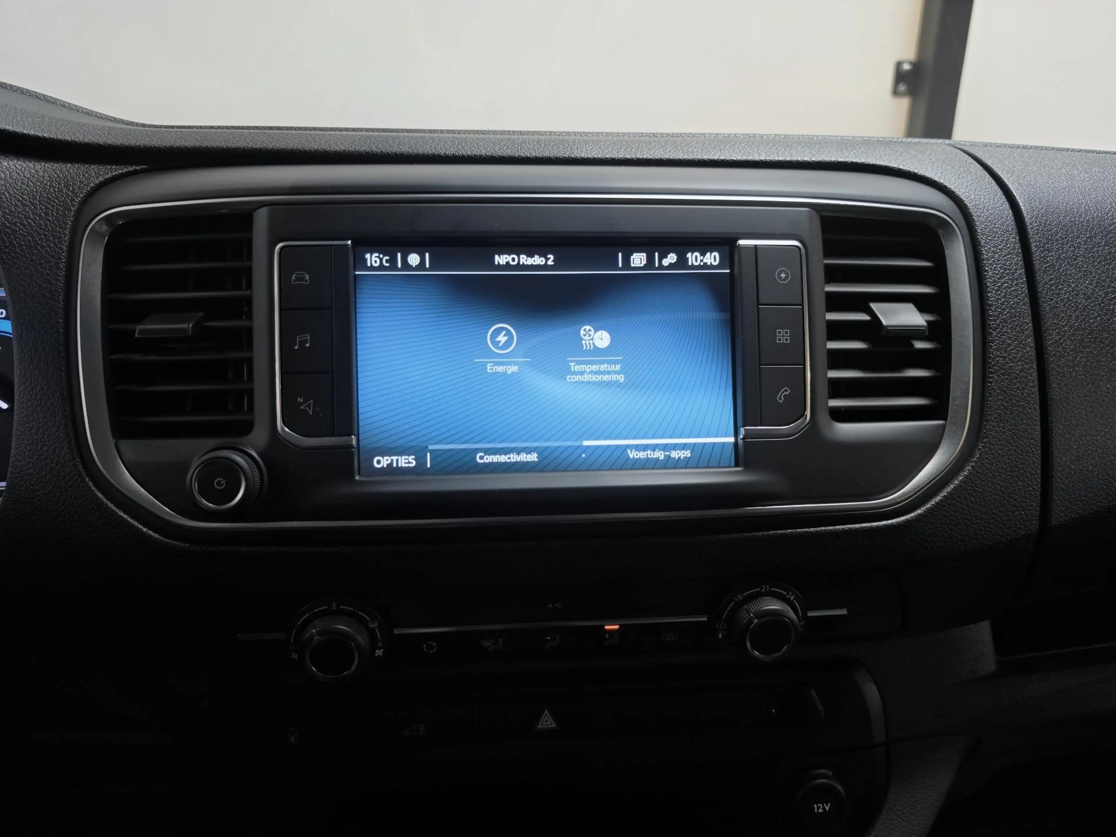 Toyota Proace Electric Compact Standard Range Live Apple Carplay — photo 15