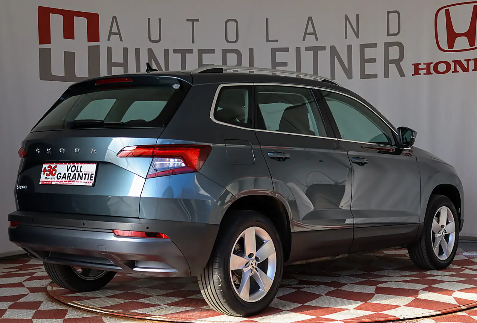 Skoda Karoq TDI Limited NAVI ACC WINTERPAKET Grau - 2