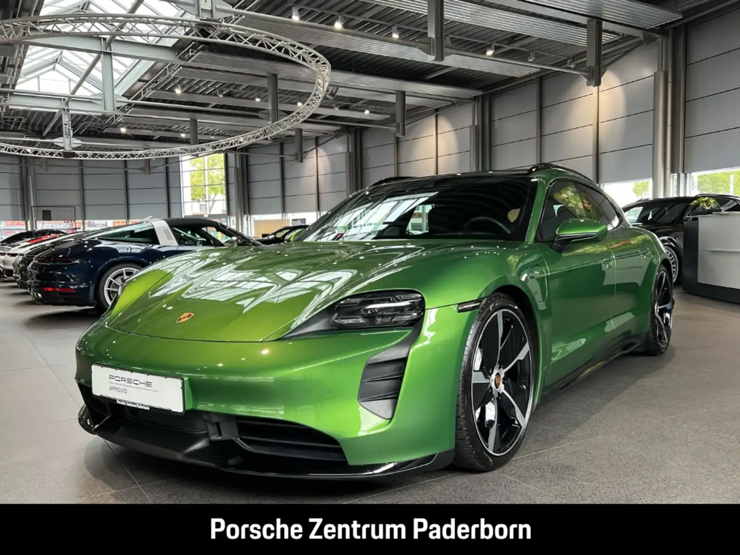 Porsche Taycan Turbo Sport Turismo HA-Lenkung InnoDrive Vert - 1