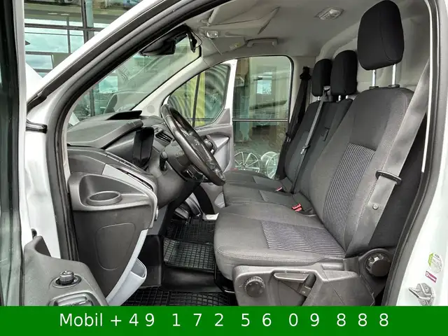 Ford Transit Custom view 10
