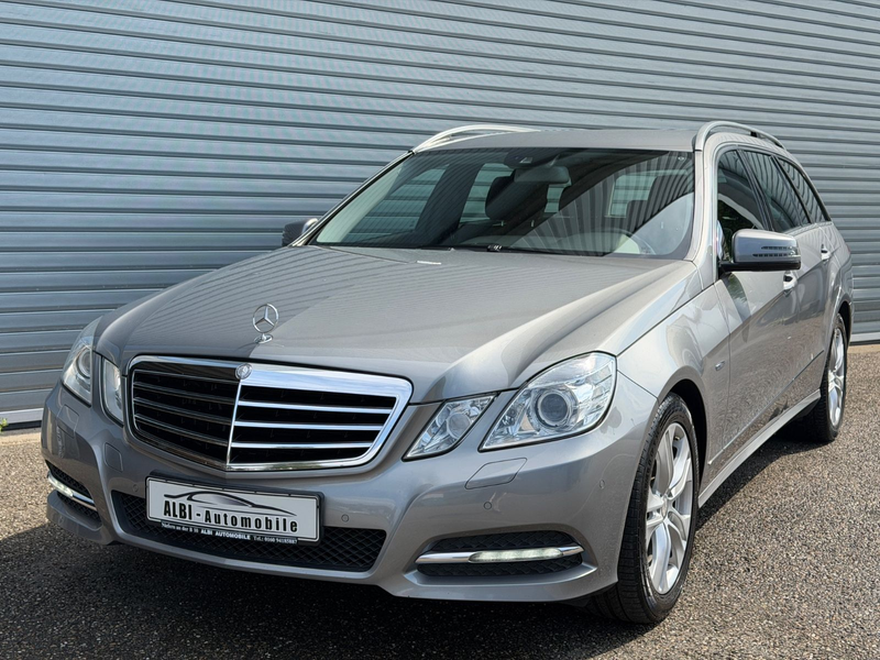 Mercedes-Benz E 200 E T-Modell Top Zustand*