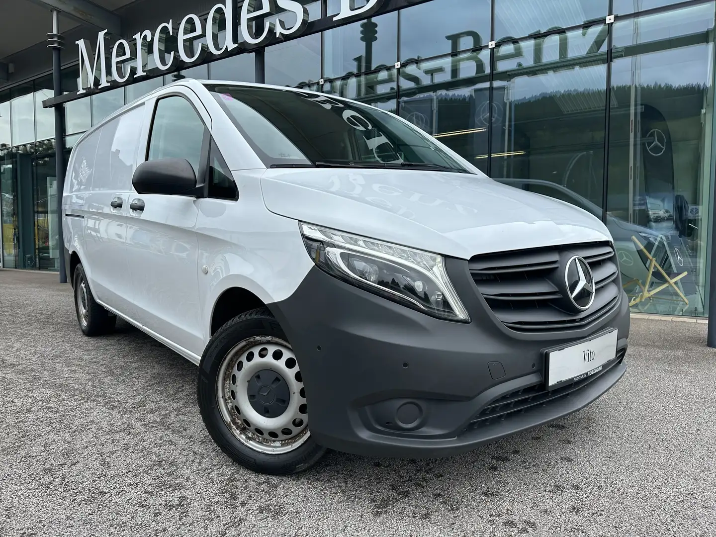 Mercedes-Benz Vito Kastenwagen 114 CDI lang 4x4*LED*AHV*Navi*RFK Weiß - 2