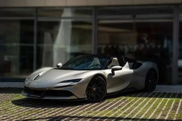 Ferrari SF90 Spider 4.0 V8 T