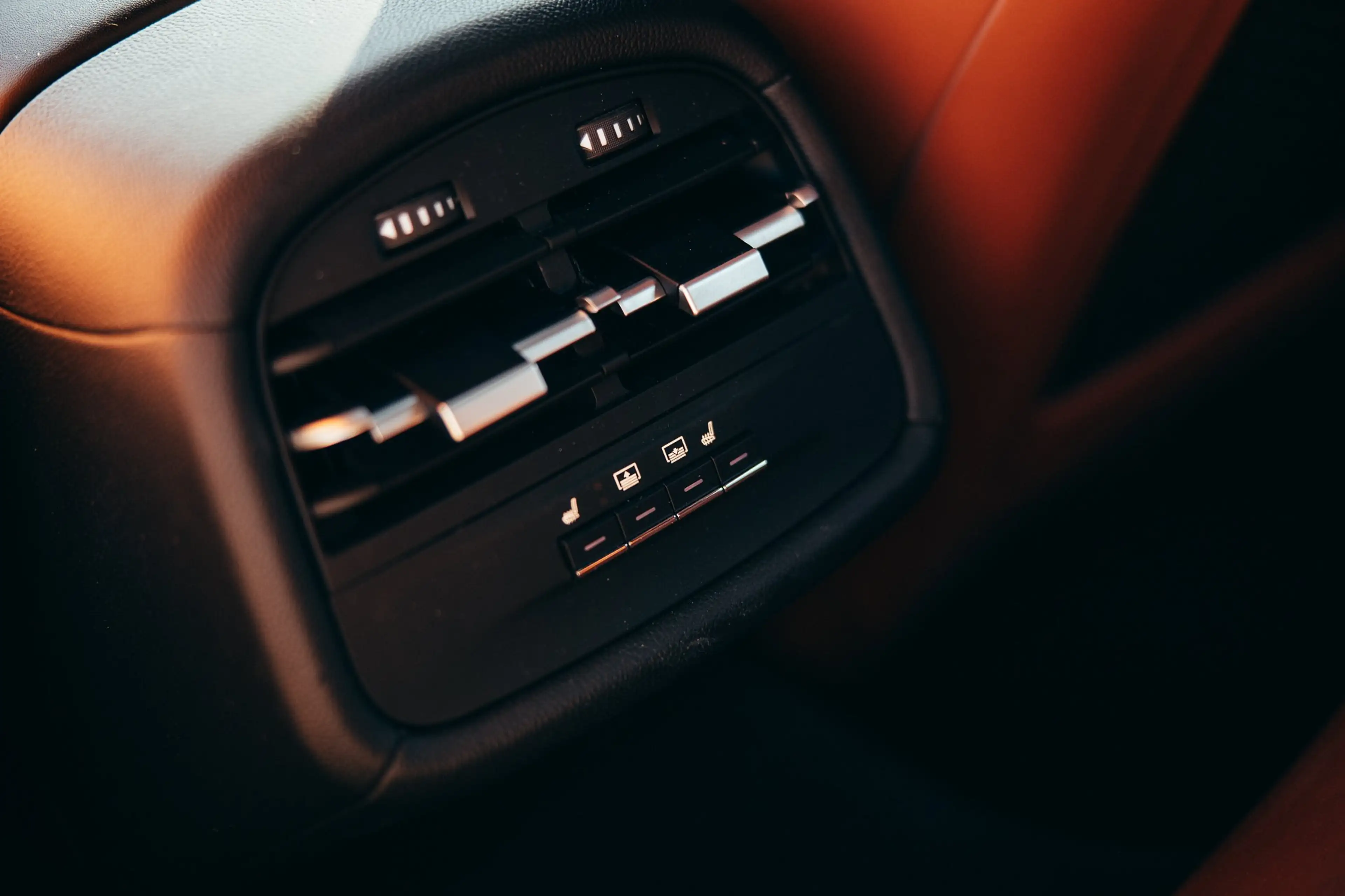 Maserati Ghibli S Q4 GranSport — photo 12