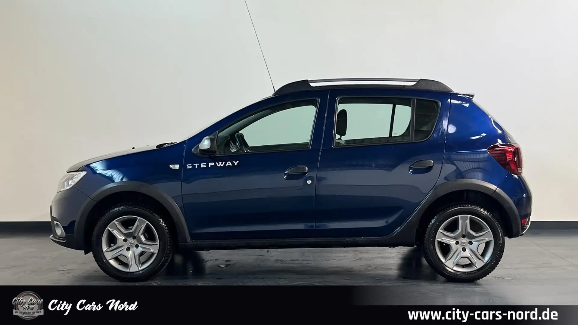 Dacia Sandero II Stepway AUTOMATIK-KAM-TEMPO-NAVI Modrá - 2