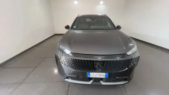 Peugeot 5008 view 8