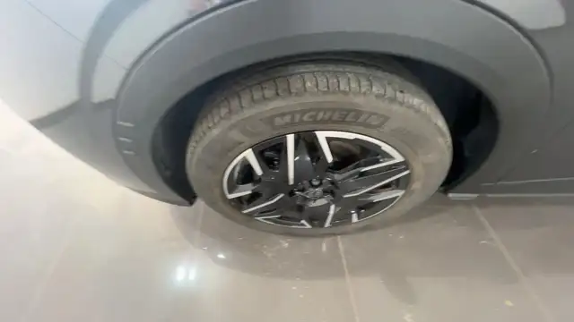 Peugeot 5008 view 9