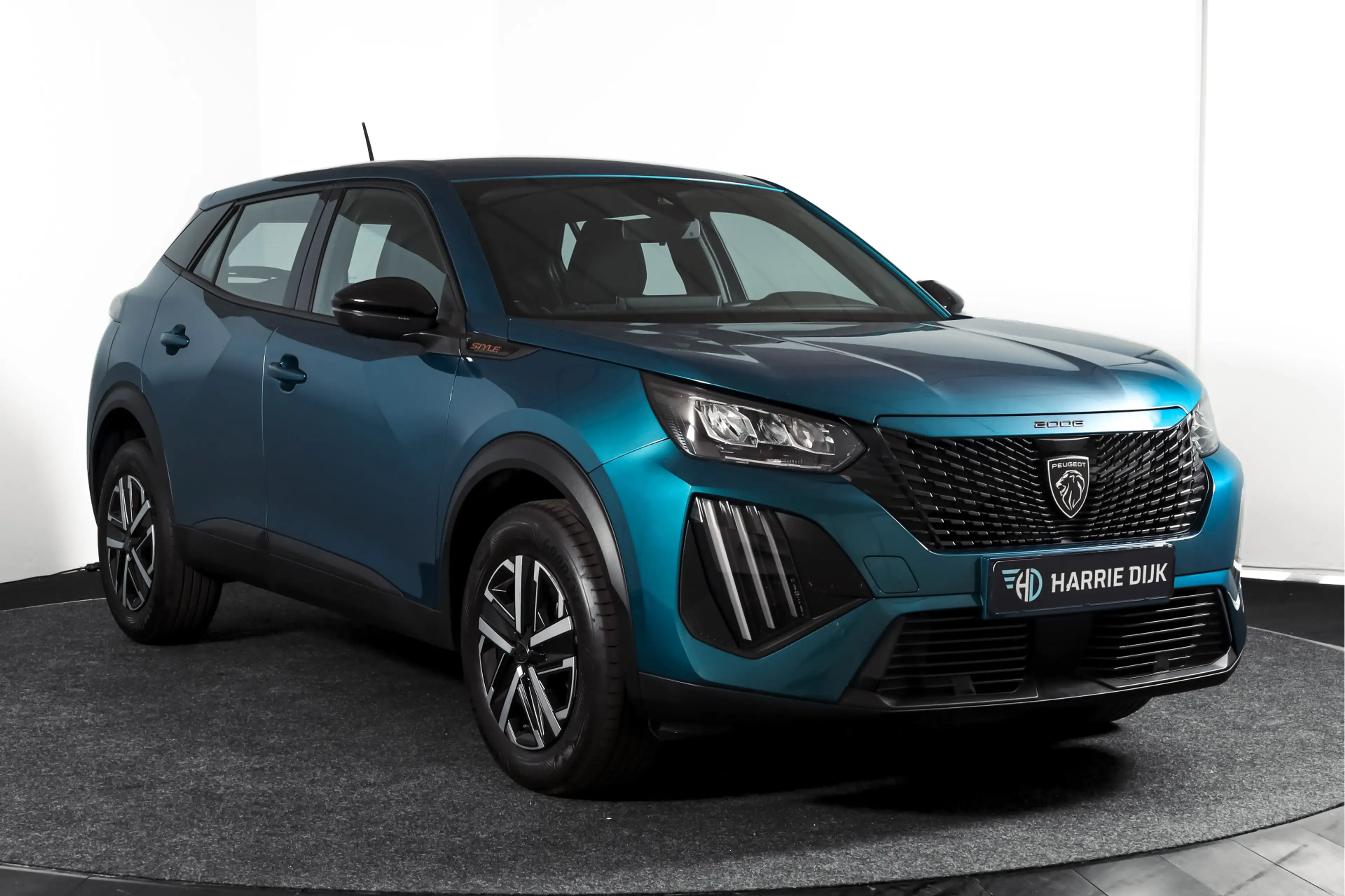 Peugeot 2008 1.2 Hybrid 136 Style | Cruise | PDC | App. Connect — photo 44