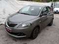 Lancia Ypsilon 1.0 hybrid APPLE CAR PLAY..ANDROID AUTO.. Gris - thumbnail 2