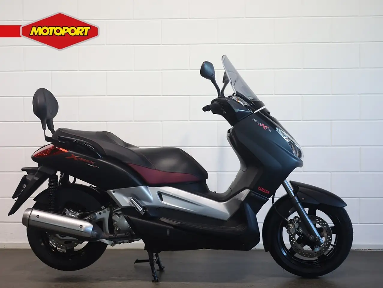 Yamaha X-Max 250