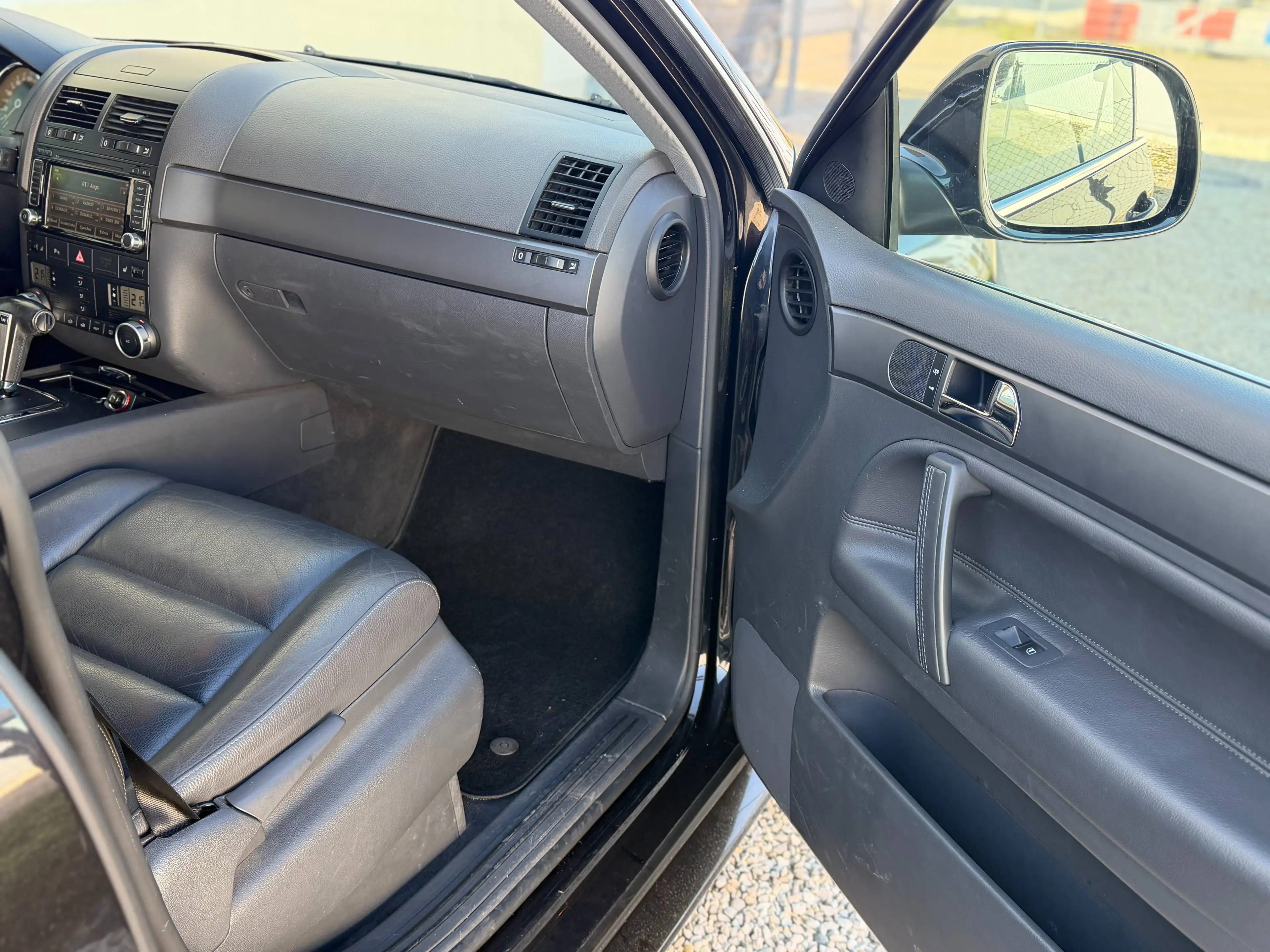 Volkswagen Touareg 3.0TDi 4x4 V6 TDI Automatik * AHK 3,5T* Standheizung — photo 14
