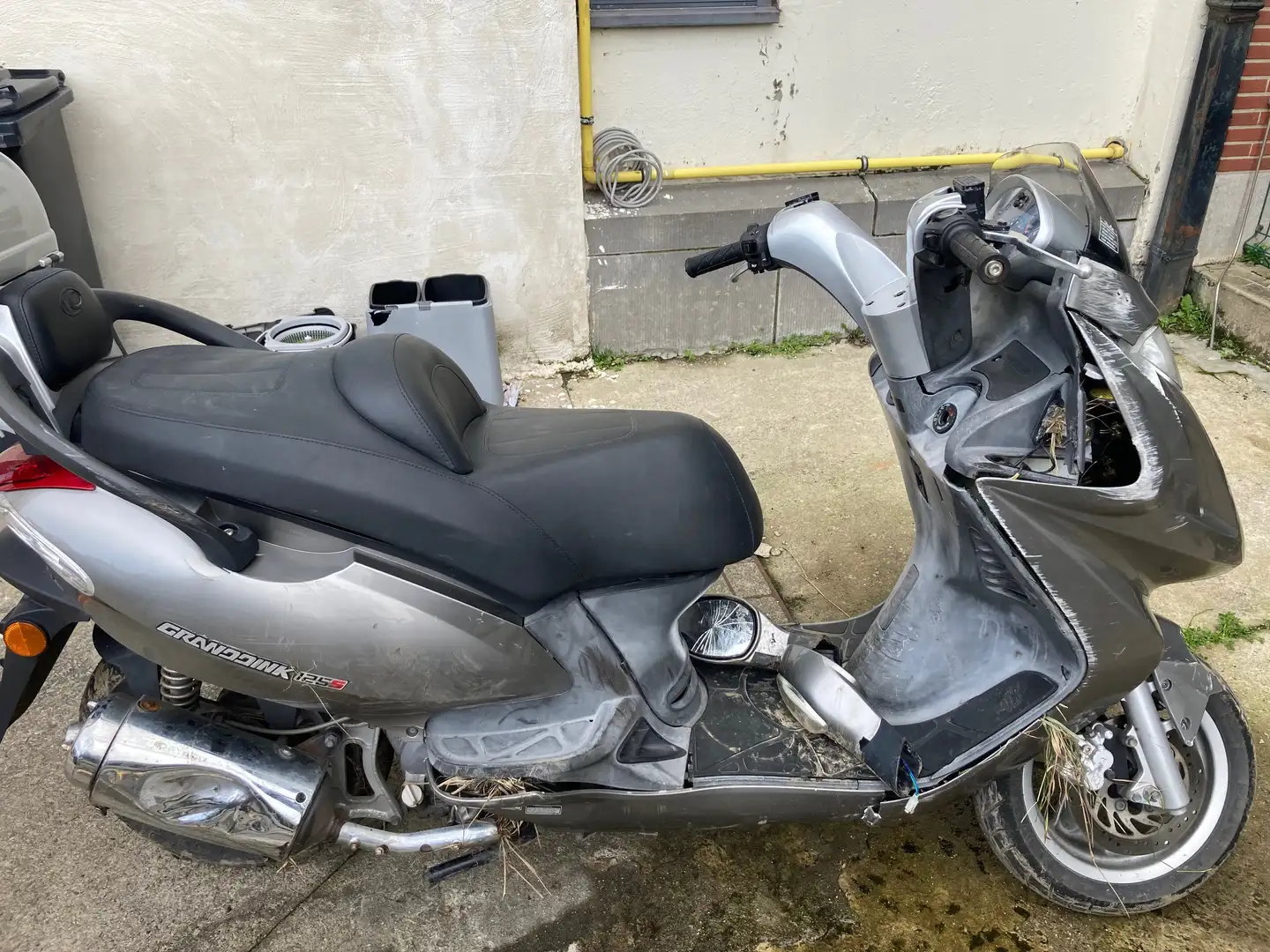 Kymco Dink 125 125 cc Plateado - 1