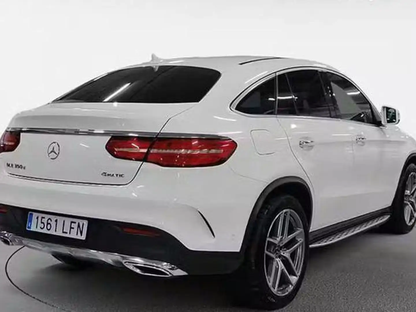 Mercedes-Benz GLE 350 GLE 350 d 4-Matic 258 ch - 1