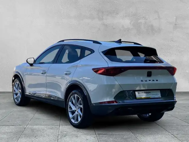 Cupra Formentor view 3