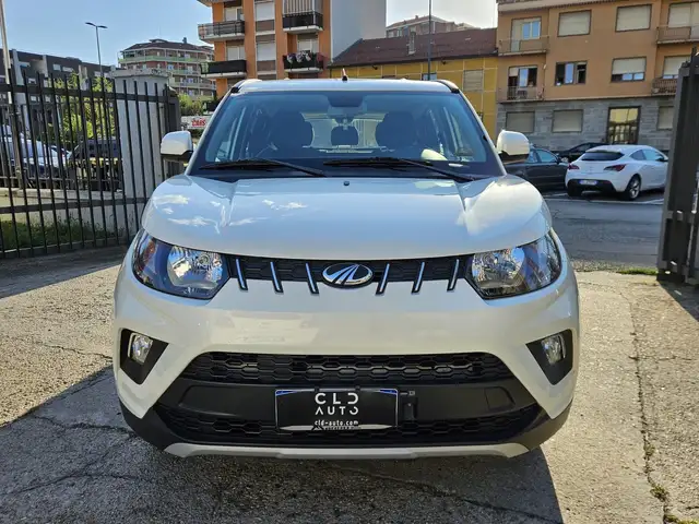 Mahindra KUV100 view 2