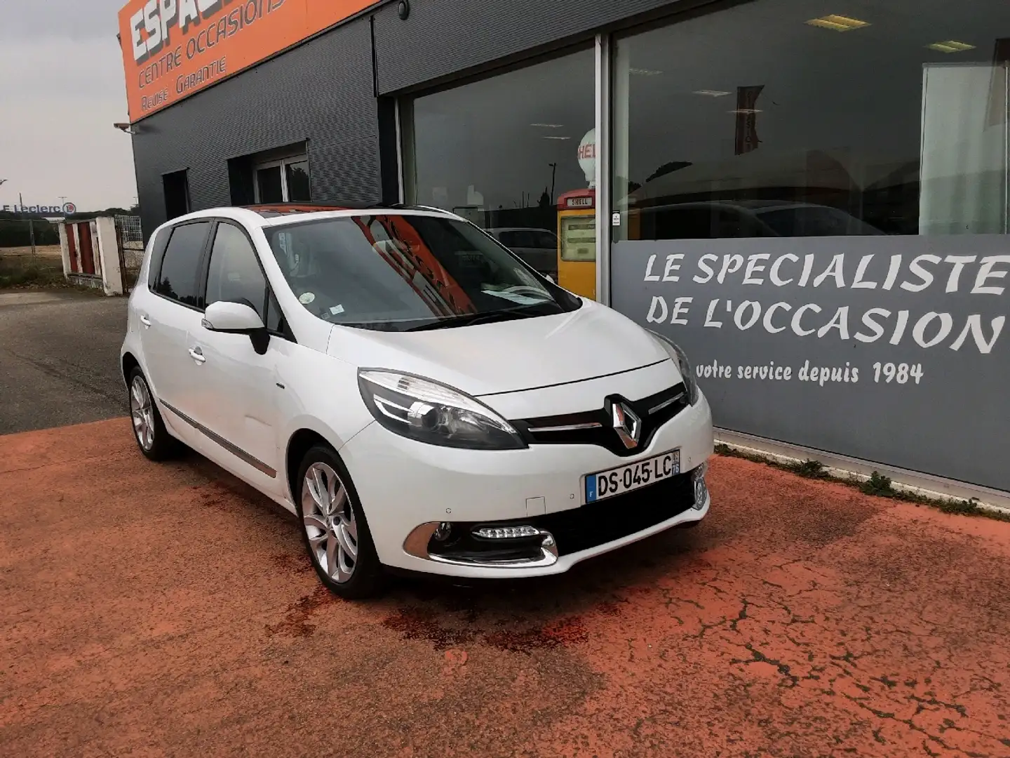 Renault Scenic 1.6 DCI 130  LOUNGE - 1