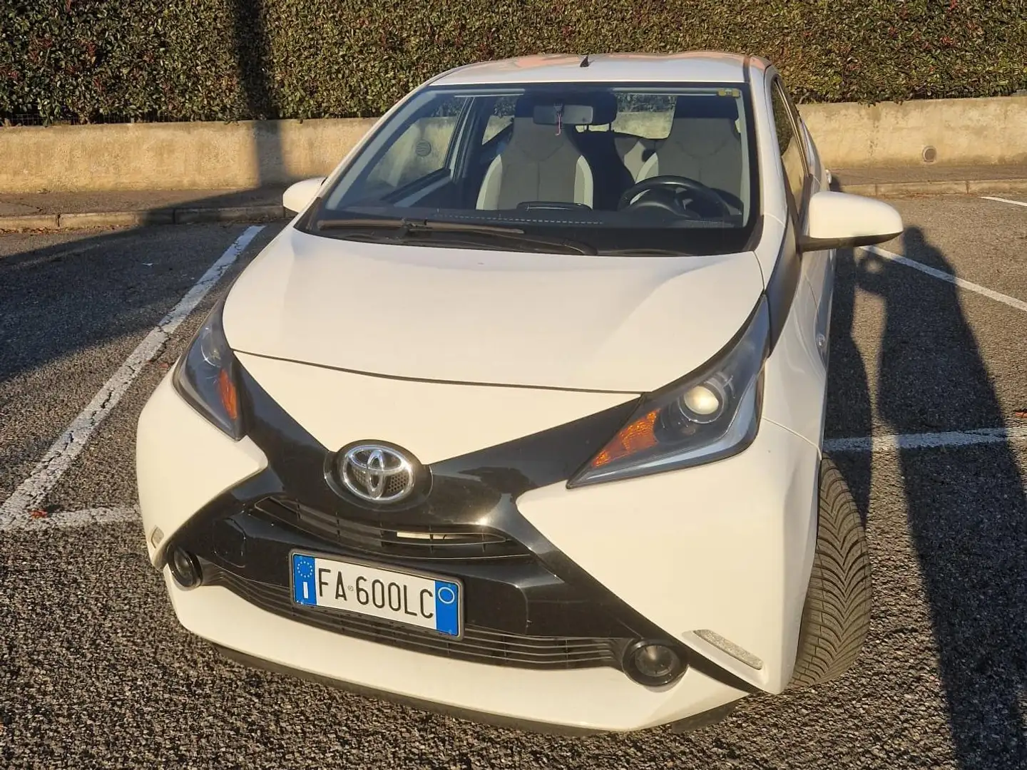 Toyota Aygo Aygo II 2015 5p 1.0 m-mt ***UNICO PROPRIETARIO*** Alb - 1