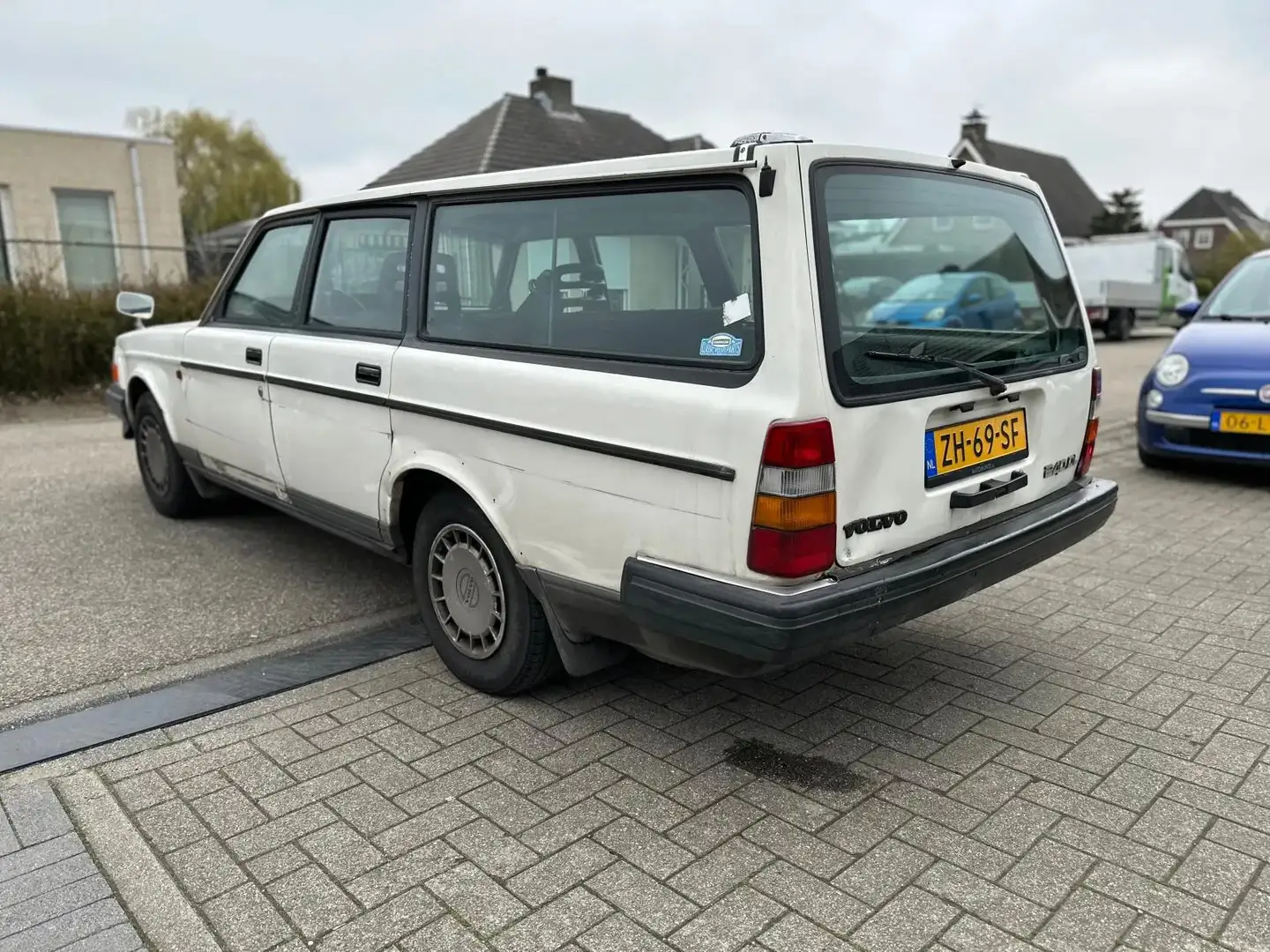 Volvo 240 GL 2.3 Estate Weiß - 2