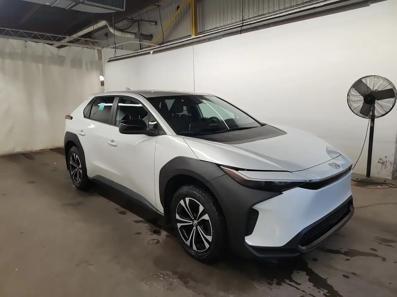 Toyota bZ4X снимка Toyota bZ4X