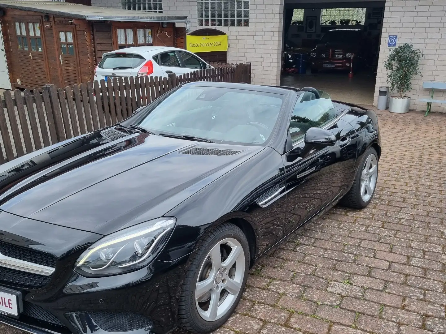 Mercedes-Benz SLC 200 SLC 200 (172.434) Navi Klimaautoma wenig Kilometer Negru - 2