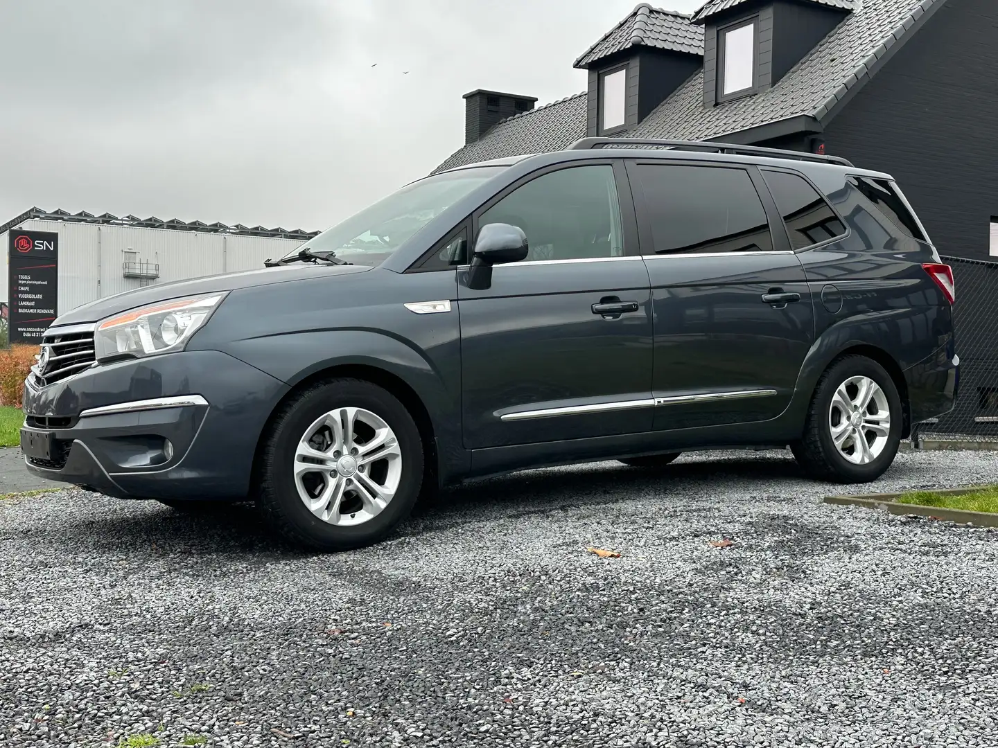 SsangYong Rodius Rodius 2.2 e-XDi220 *1ste Eig*7 plaatsen*Leder* Gris - 2