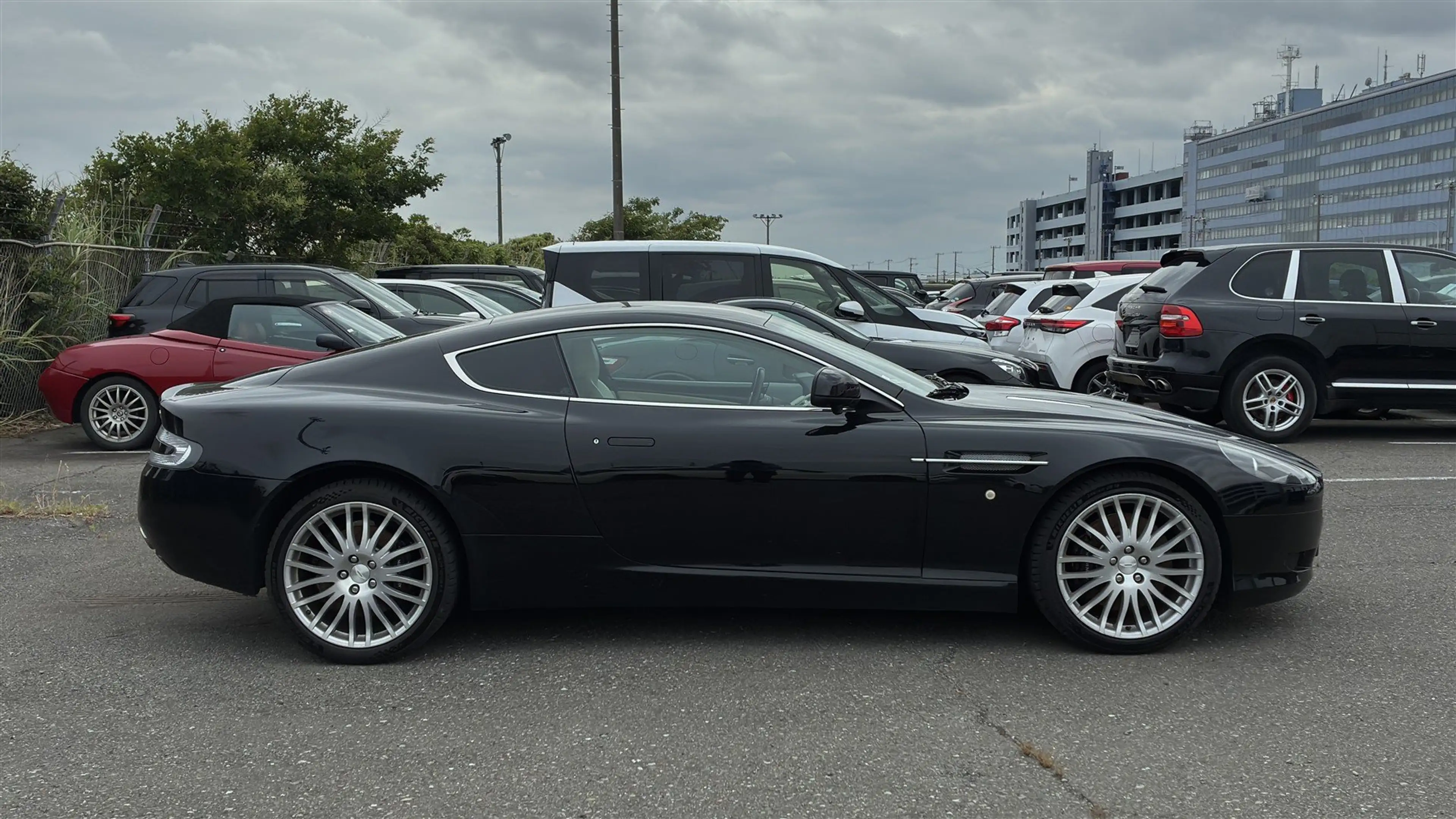 Aston Martin DB9 Coupe 2011 Zeer mooi! (Prijs = incl. BTW) — photo 4