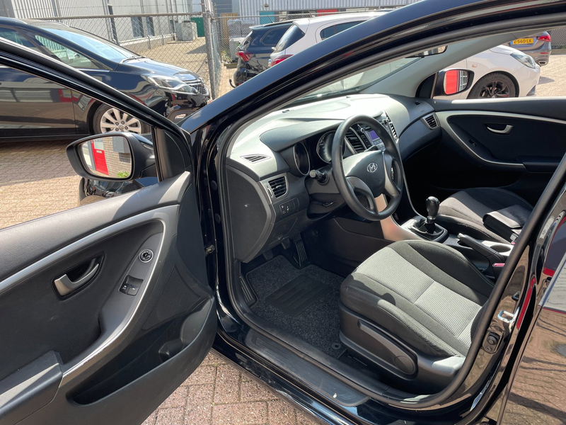 Hyundai i30 1.4 TSI Highline Plus Black edition — photo 5