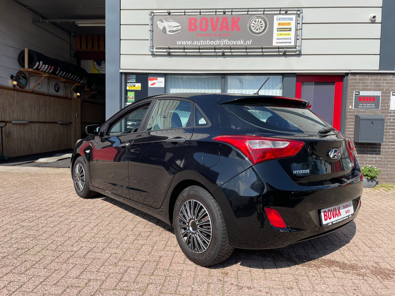 Hyundai i30 1.4 TSI Highline Plus Black edition — photo 15