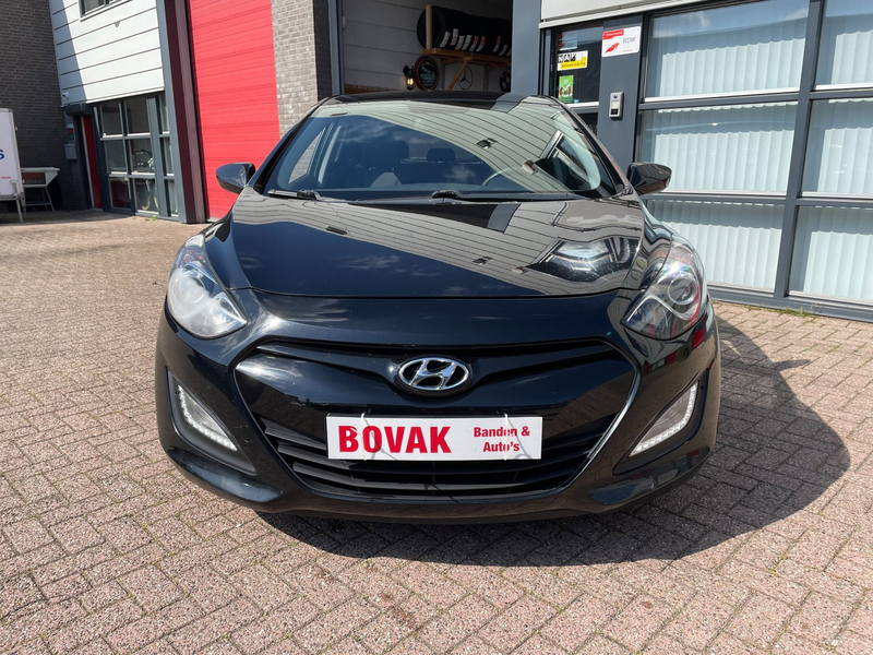 Hyundai i30 1.4 TSI Highline Plus Black edition — photo 2