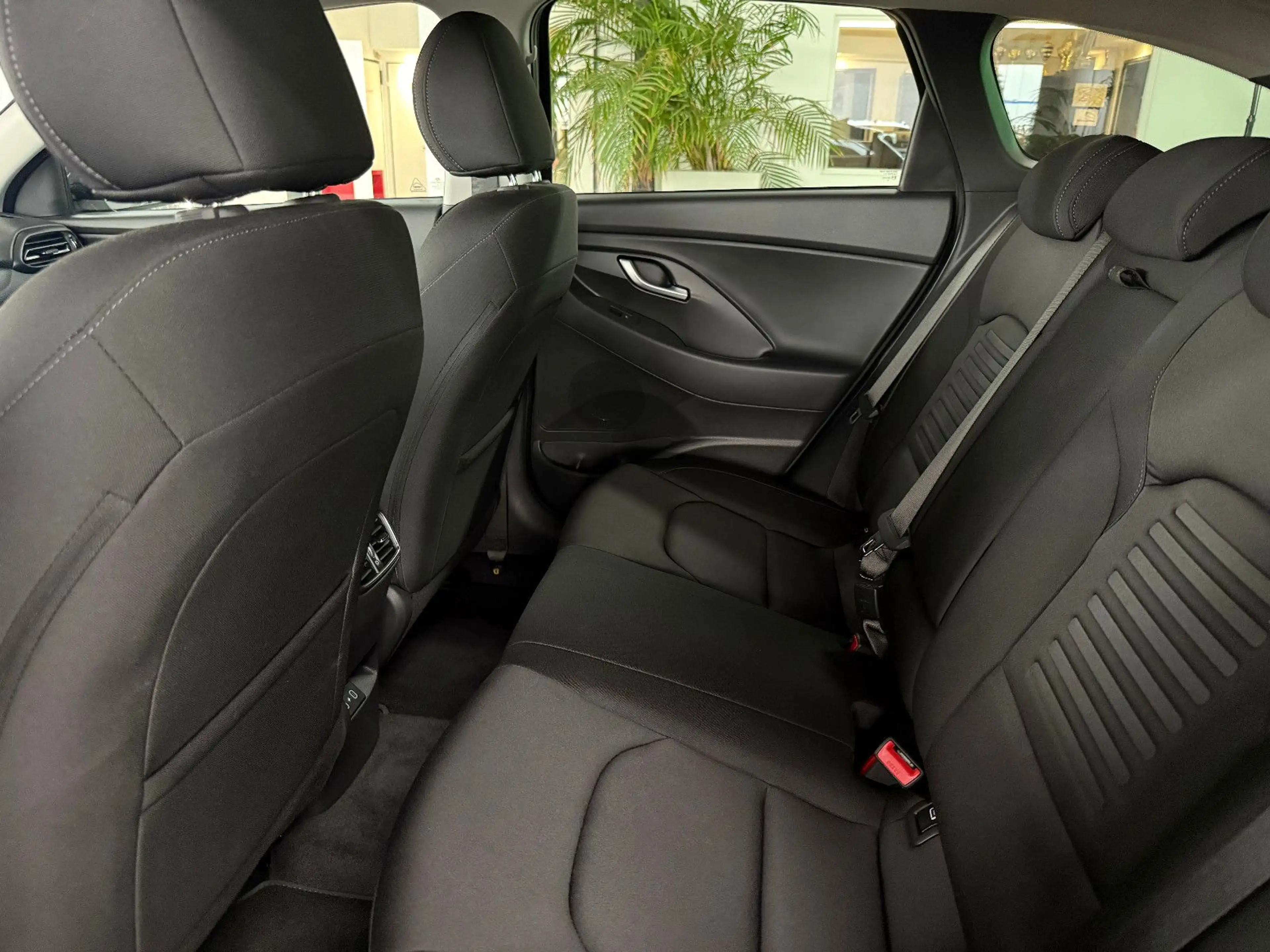 Hyundai i30 1.0 T-GDI Kombi DCT +Navi+SHZ+LED+Kamera+ — photo 10