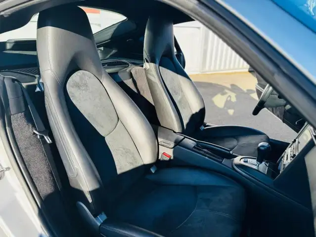 Porsche Cayman view 15