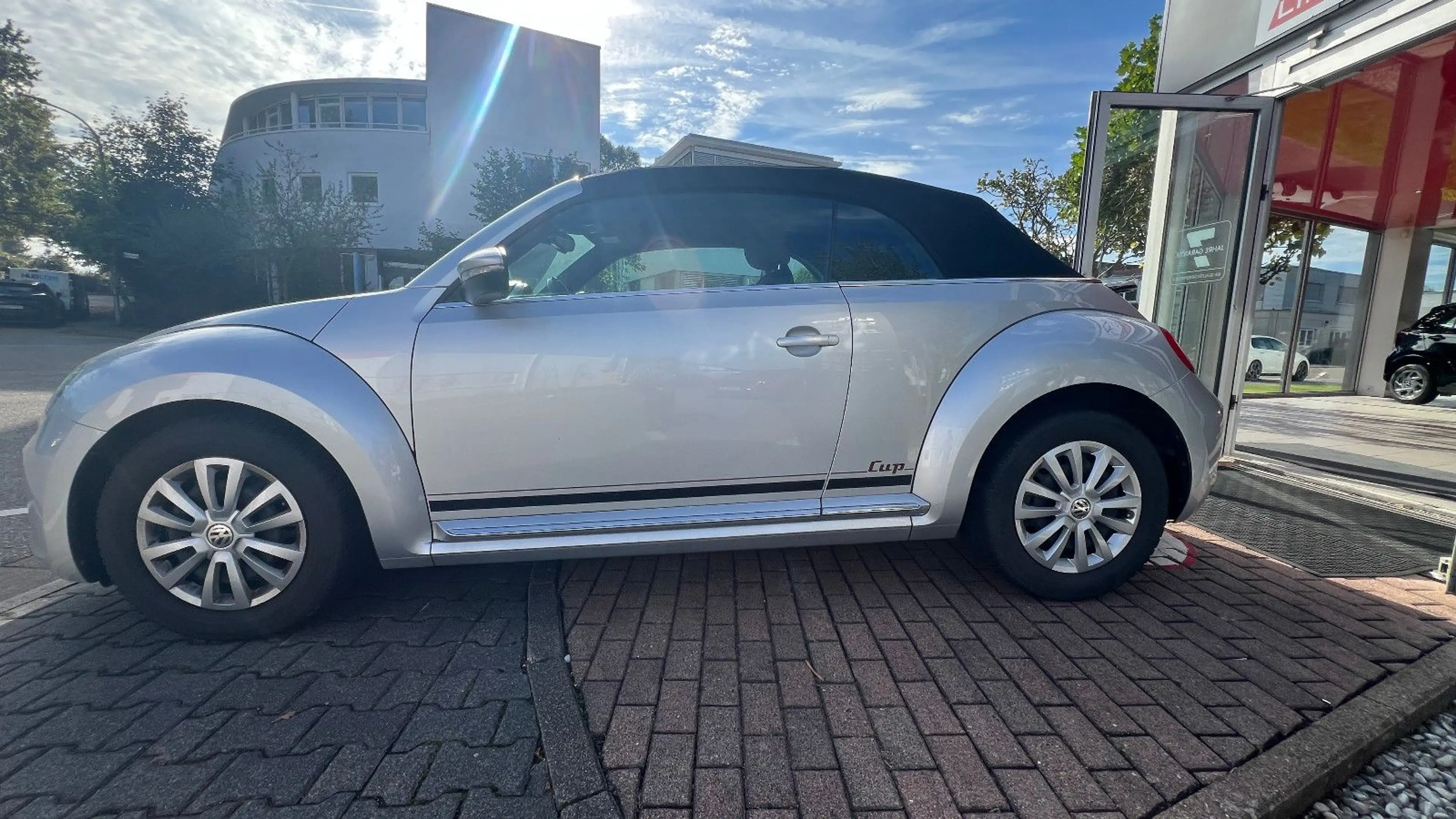 Volkswagen Beetle Cabriolet Cup / 2.Hand / Automatik — photo 4