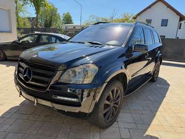 4Matic+LPG Gas+Leder+Navi+SSD+DVD+7 Sitze