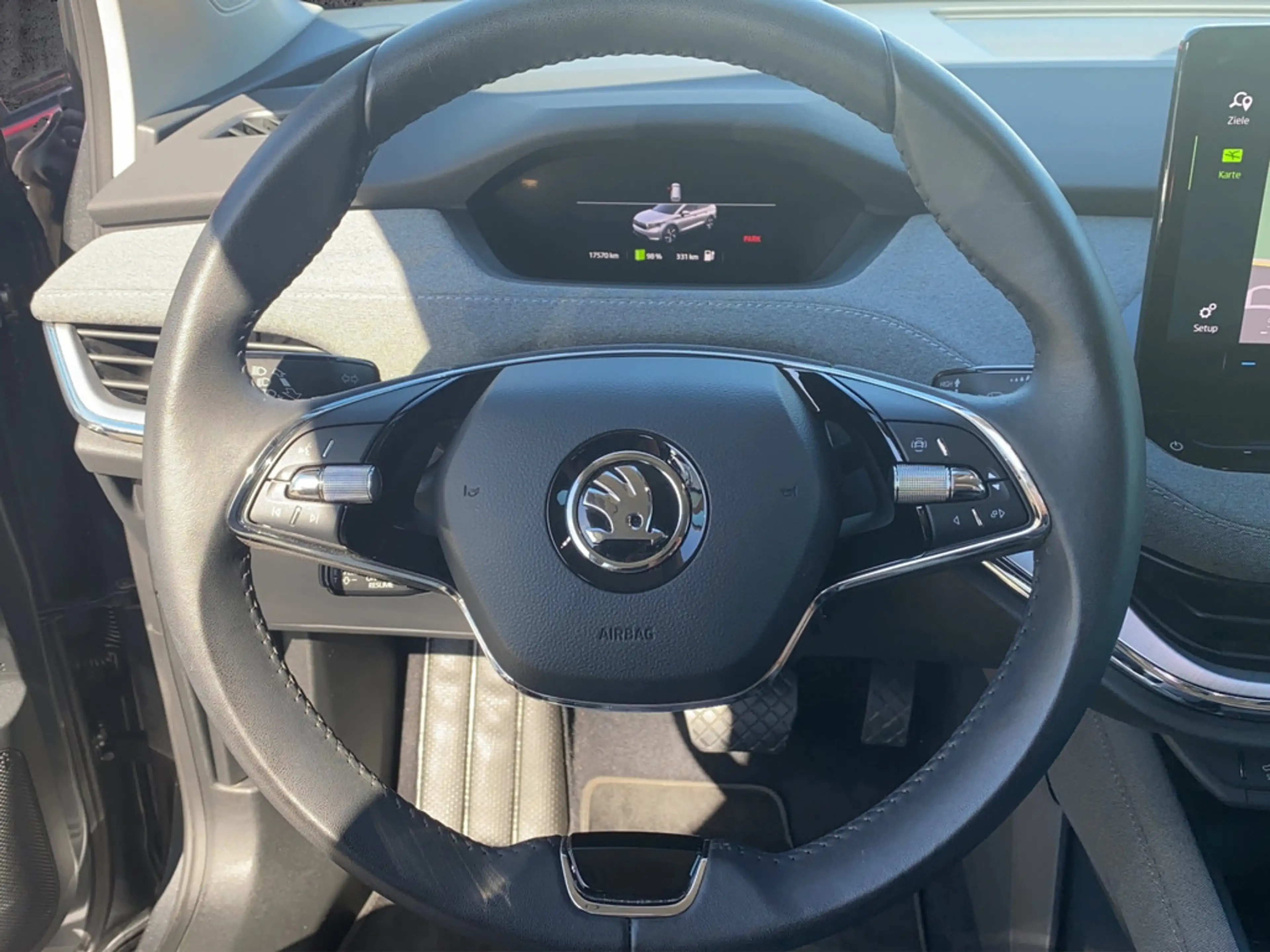Skoda Enyaq iV 60 Loft Wärmepumpe+ Navi+PDC+Kamera+LED — photo 15