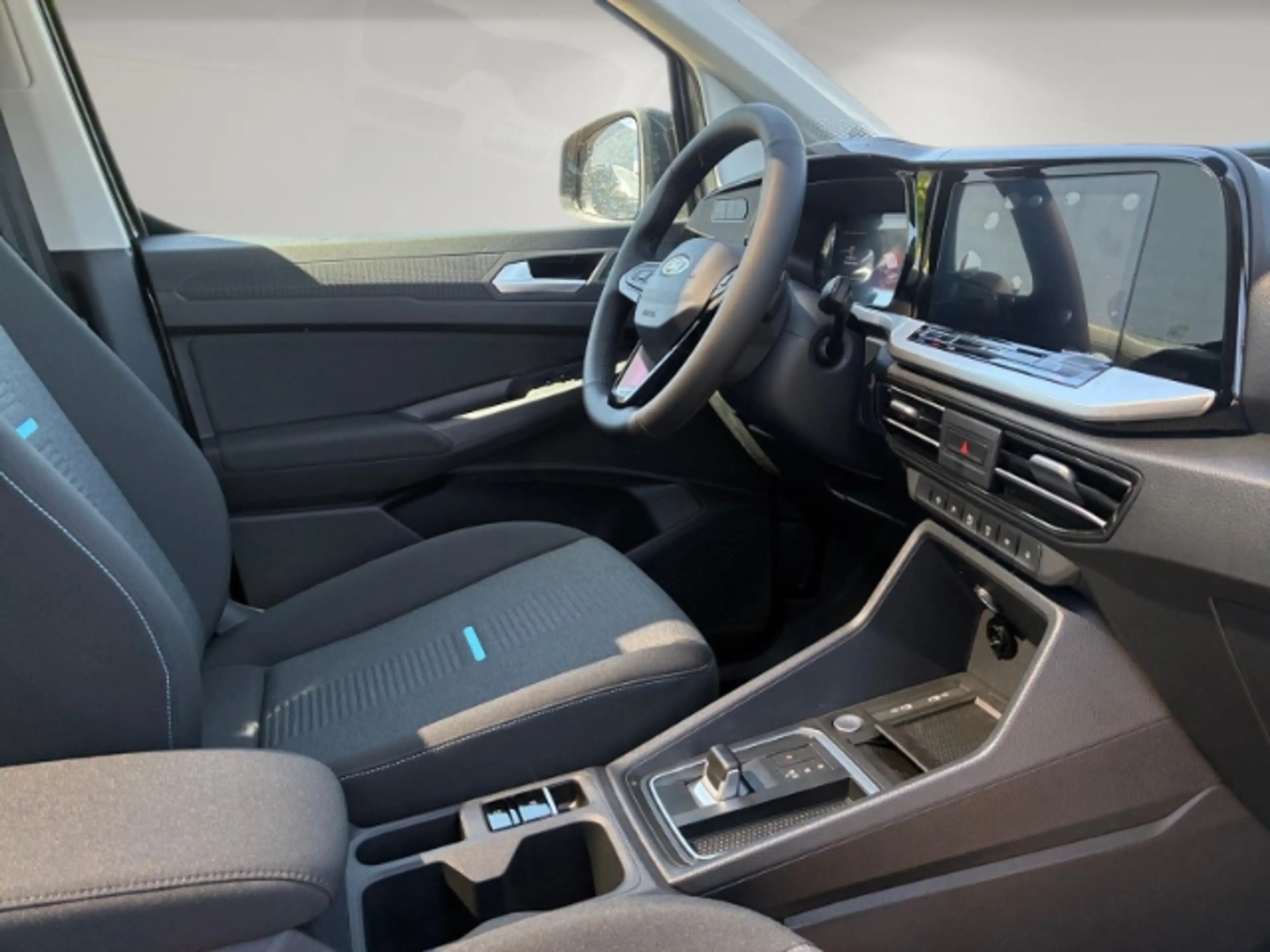 Ford Grand Tourneo Active 2.0 EcoBlue 122PS Automatik/7-Sitzer/Panora — photo 15