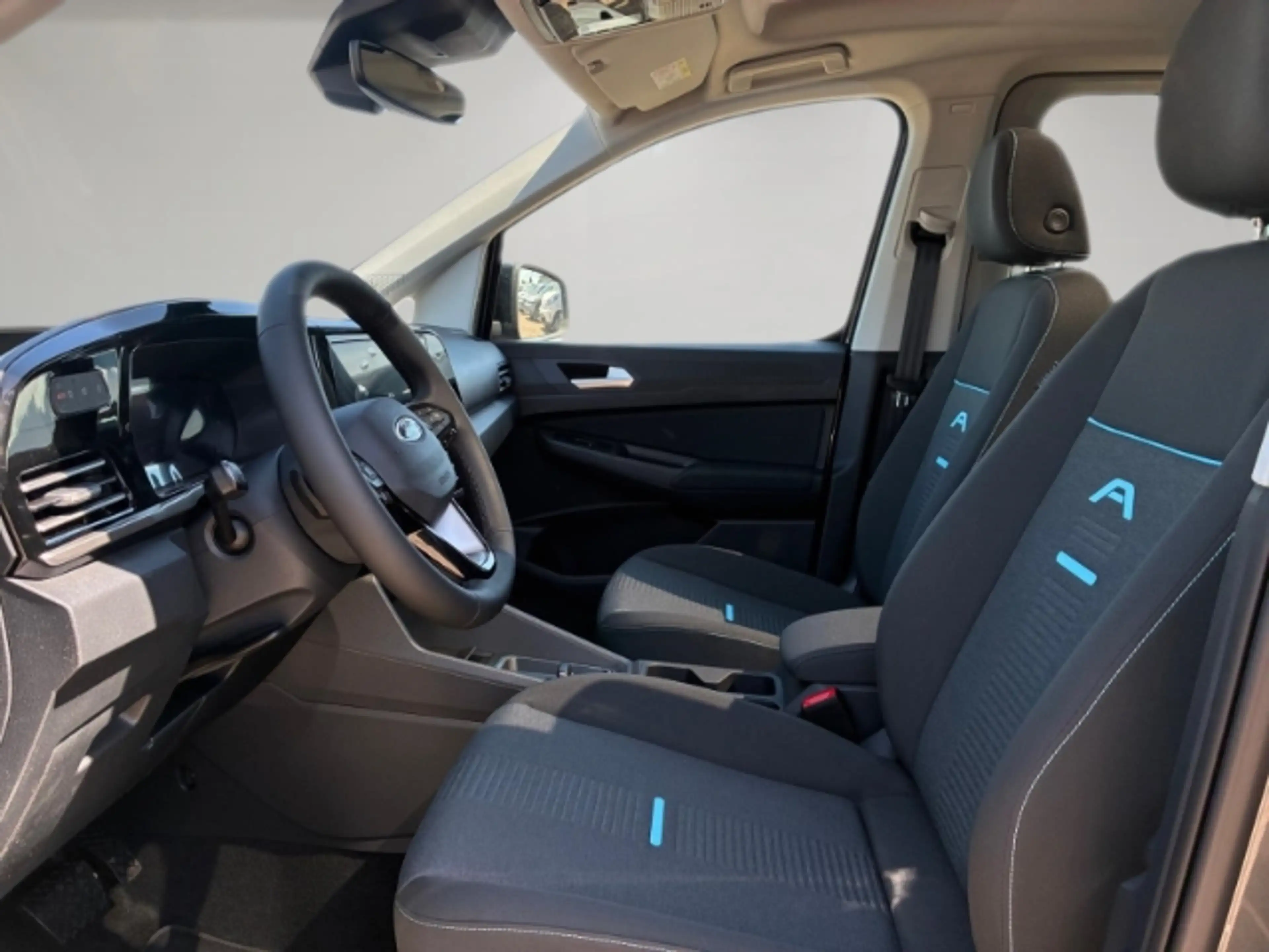 Ford Grand Tourneo Active 2.0 EcoBlue 122PS Automatik/7-Sitzer/Panora — photo 8