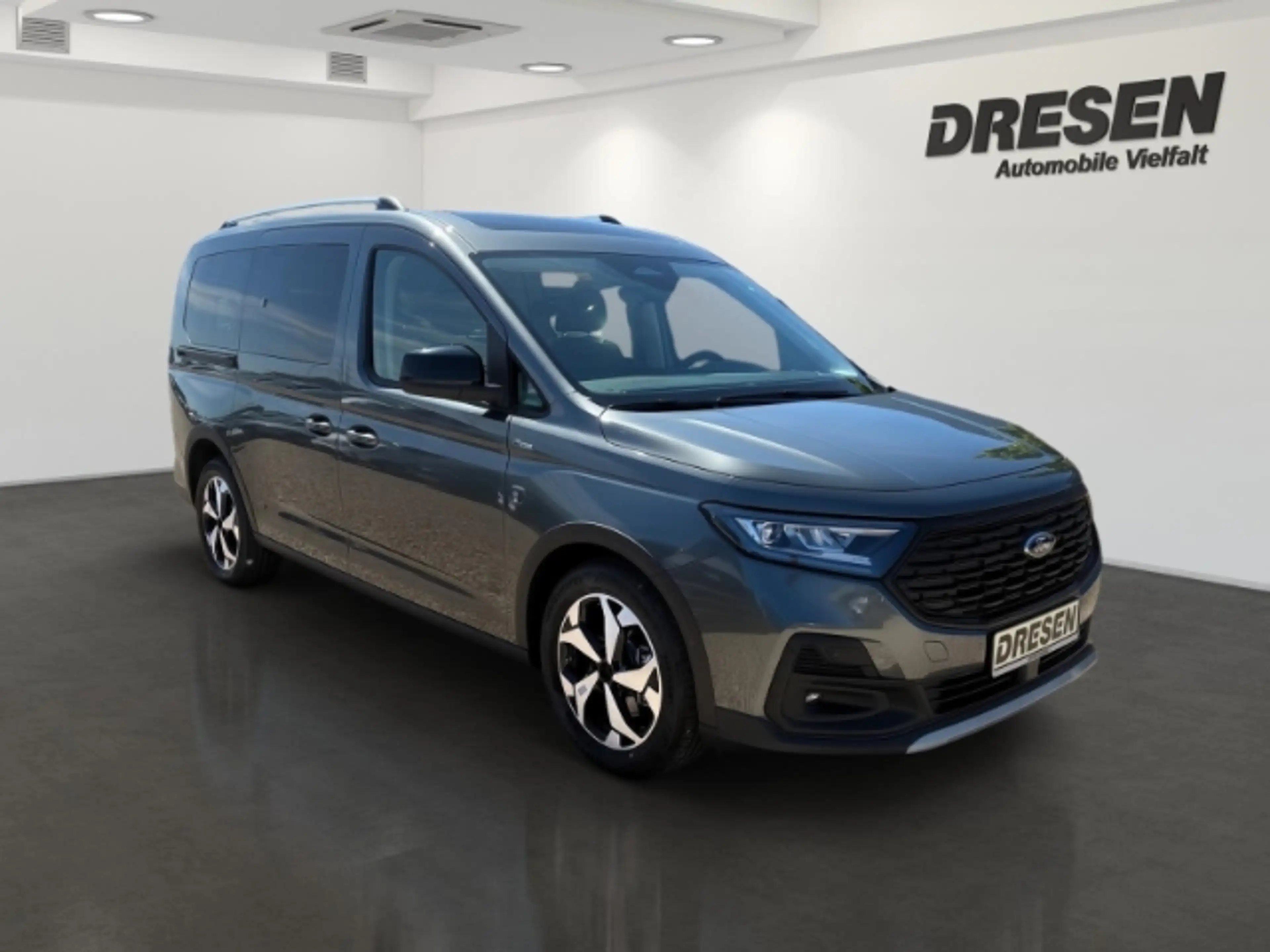 Ford Grand Tourneo Active 2.0 EcoBlue 122PS Automatik/7-Sitzer/Panora — photo 3