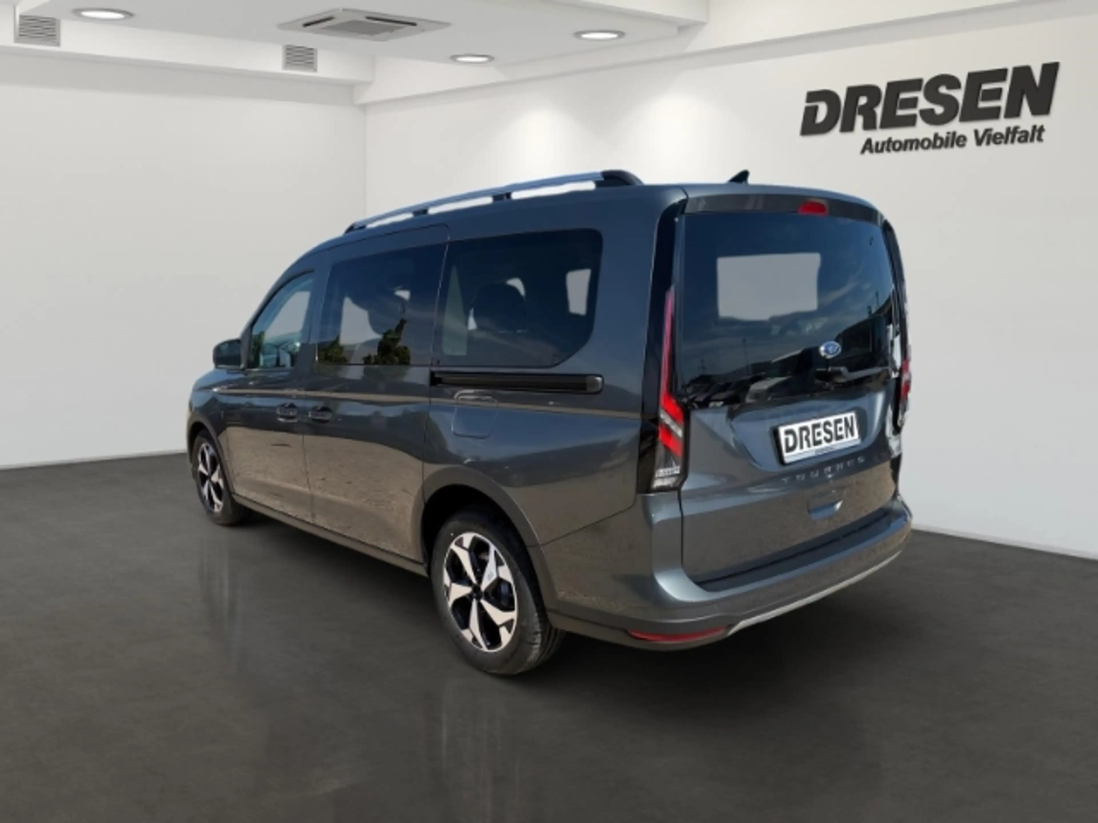 Ford Grand Tourneo Active 2.0 EcoBlue 122PS Automatik/7-Sitzer/Panora — photo 5