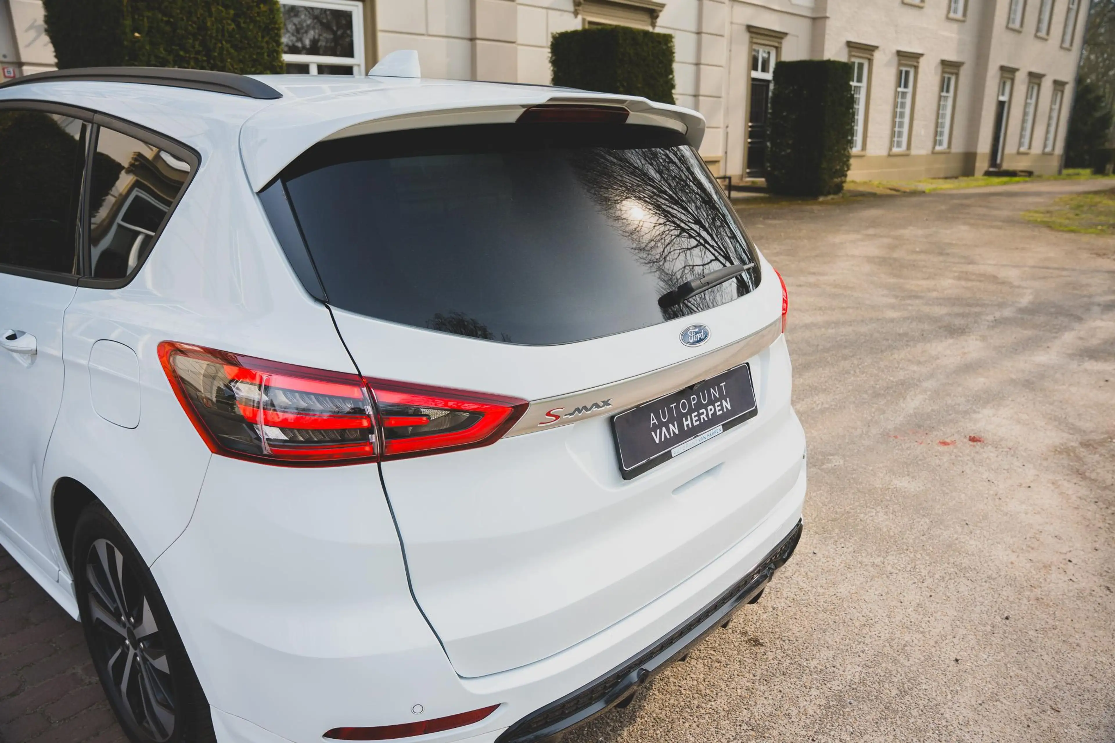Ford S-Max 2.5 FHEV ST-Line 7p. TREKHAAK | ADAPTIVE | MEMORY — photo 18