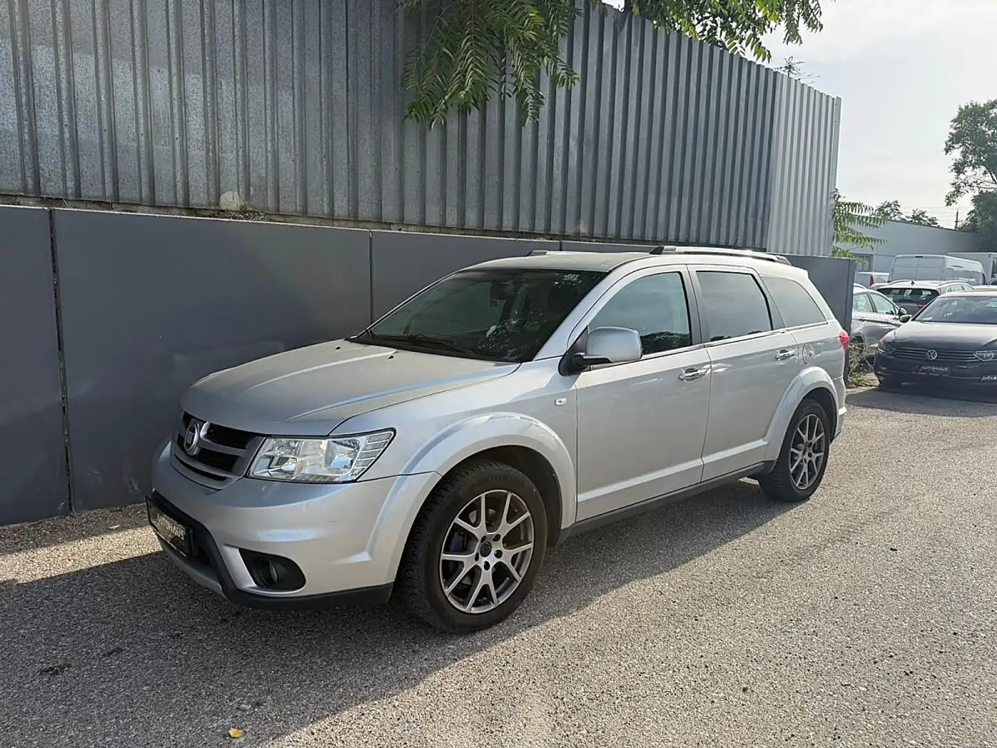 Fiat Freemont 2,0 Multijet II 170 Lounge AWD Aut. | PICKERL B... Grau - 1