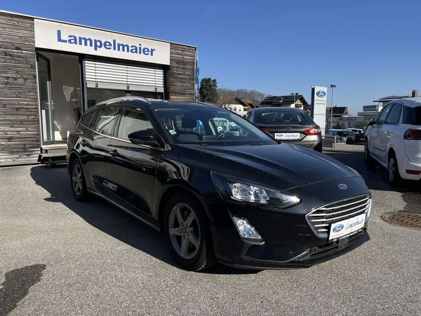 Ford Focus Cool&Connect Schwarz - 1
