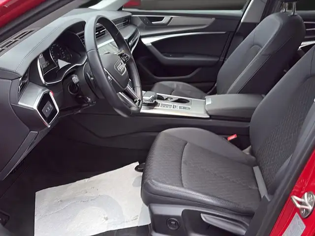 Audi A6 view 12