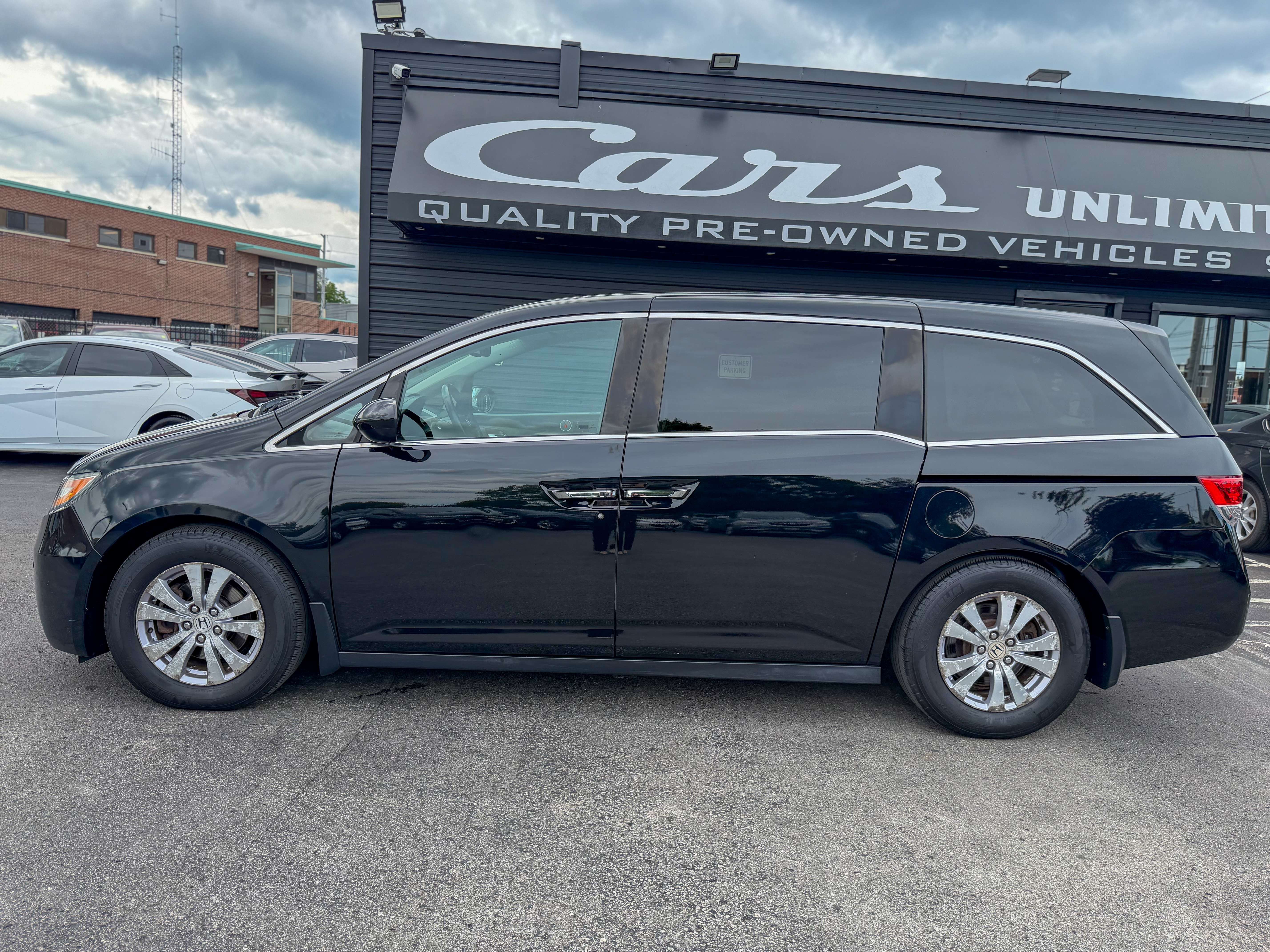 2016 Honda Odyssey EX-L/DVD/P. SLIDING DOORS/LOW KM/CAMERA/LEATHER — снимка 2