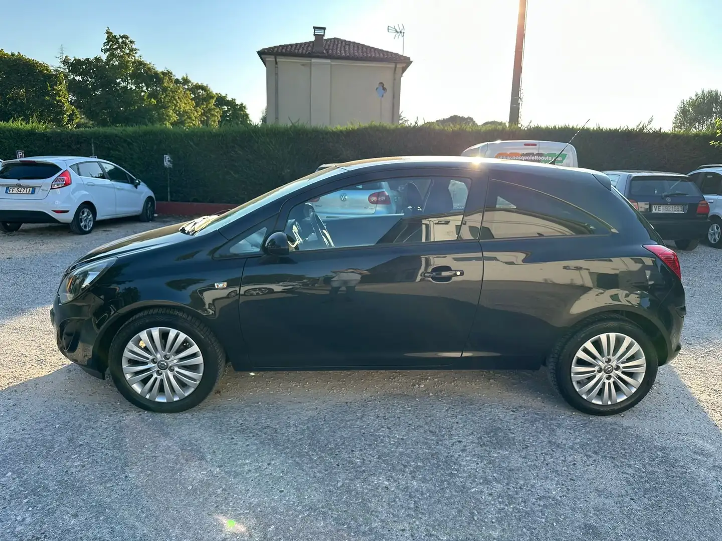 Opel Corsa Ok neo pat. Corsa 1.2 Edition Gpl-tech 85cv Nero - 2